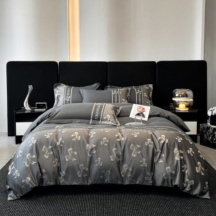 91家纺网 家纺一手货源 找家纺 千希家纺 2025新款彩金浮雕四件套-简奢系列 简奢-高级灰