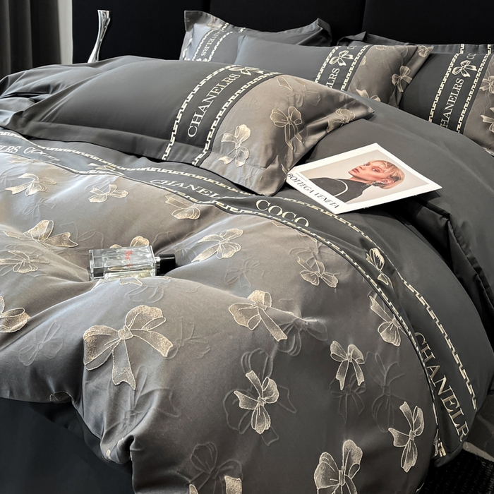 91家纺网 家纺一手货源 找家纺 千希家纺 2025新款彩金浮雕四件套-简奢系列 简奢-高级灰