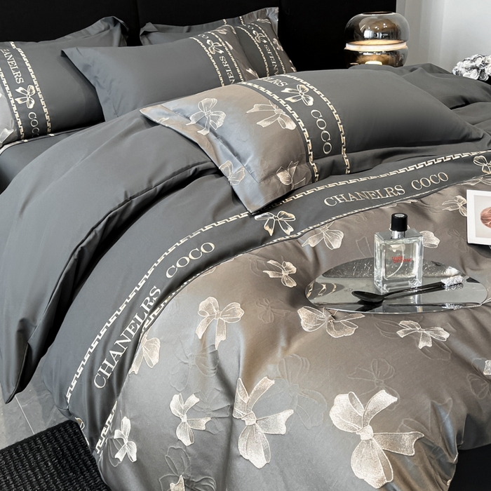 91家纺网 家纺一手货源 找家纺 千希家纺 2025新款彩金浮雕四件套-简奢系列 简奢-高级灰