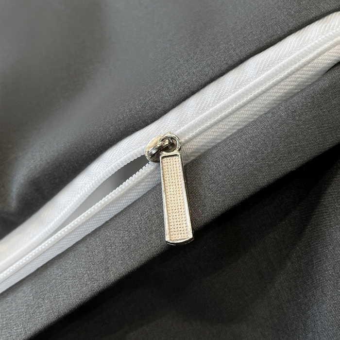 91家纺网 家纺一手货源 找家纺 千希家纺 2025新款彩金浮雕四件套-简奢系列 简奢-高级灰