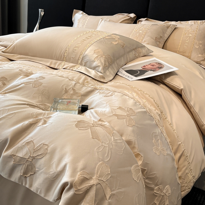 91家纺网 家纺一手货源 找家纺 千希家纺 2025新款彩金浮雕四件套-简奢系列 简奢-香槟金