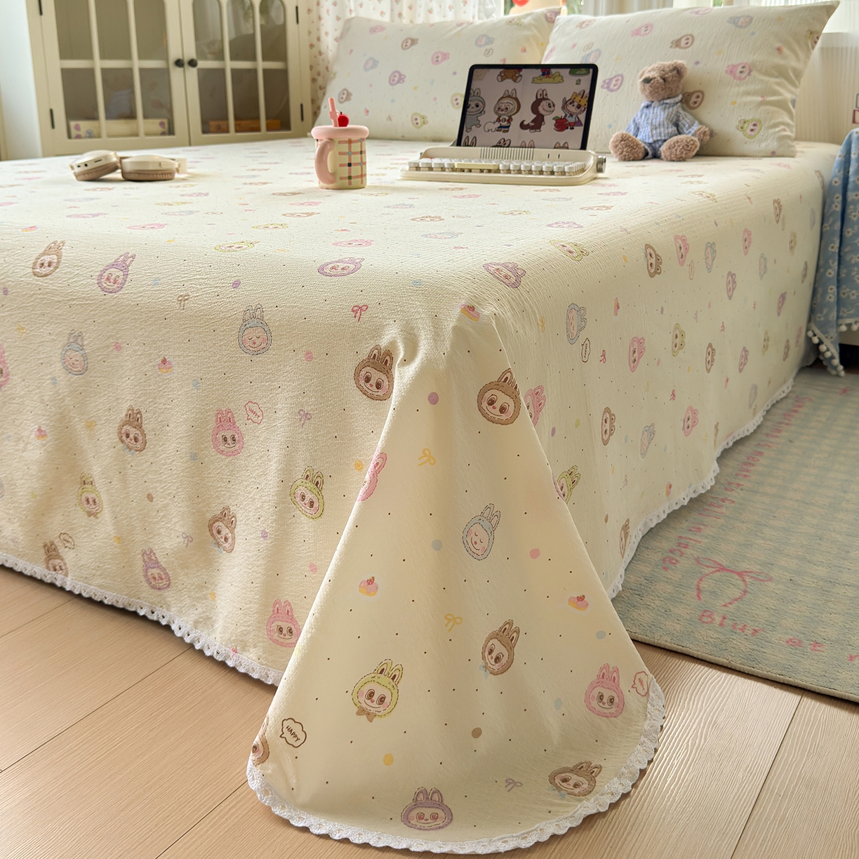 91家纺网 家纺一手货源 找家纺 沐芷 2025 A类双层纱花边床单单件 单人双人床单三件套 绒暖时光