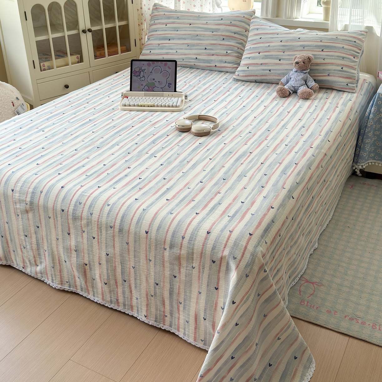 91家纺网 家纺一手货源 找家纺 沐芷 2025 A类双层纱花边床单单件 单人双人床单三件套 疏影之心