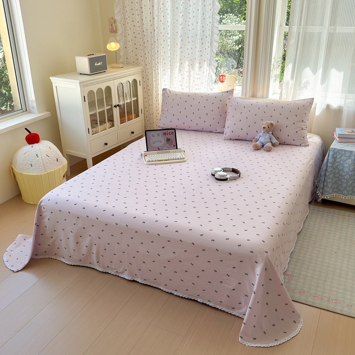 91家纺网 家纺一手货源 找家纺 沐芷 2025 A类双层纱花边床单单件 单人双人床单三件套 小紫情调