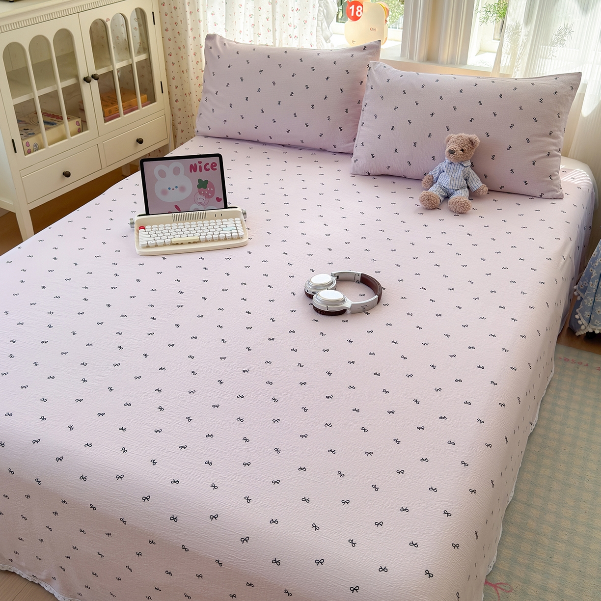 91家纺网 家纺一手货源 找家纺 沐芷 2025 A类双层纱花边床单单件 单人双人床单三件套 小紫情调