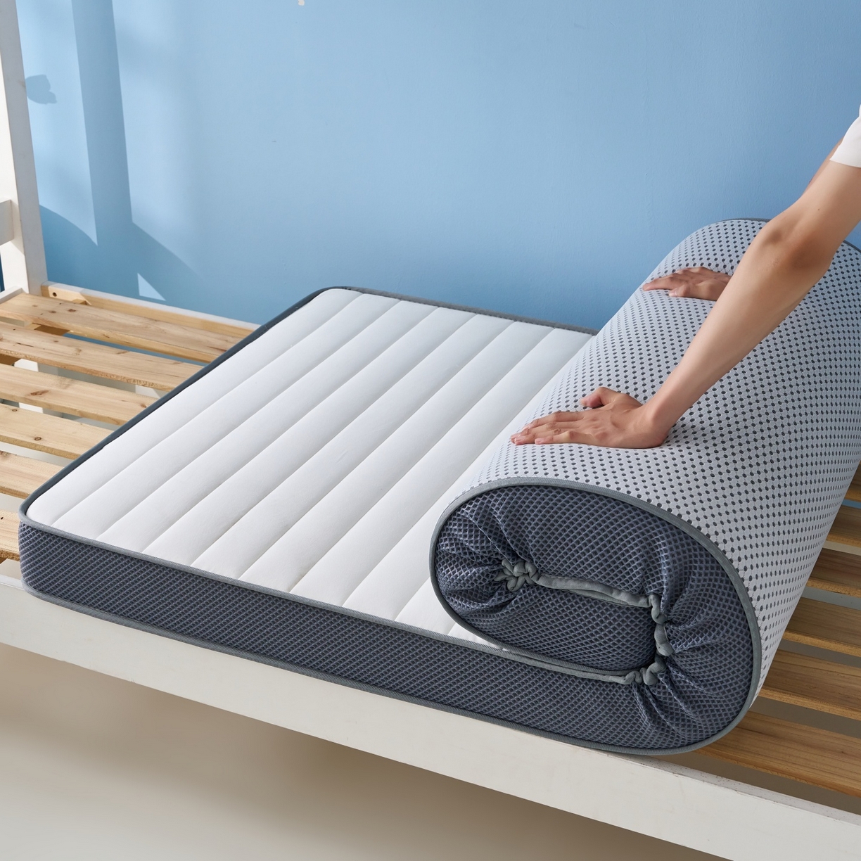 91家纺网 家纺一手货源 找家纺 奇丝雅 2025新款牛奶丝学生宿舍床专用加厚记忆棉海绵立体乳胶床垫【高密记忆棉】牛奶-白（6公分）