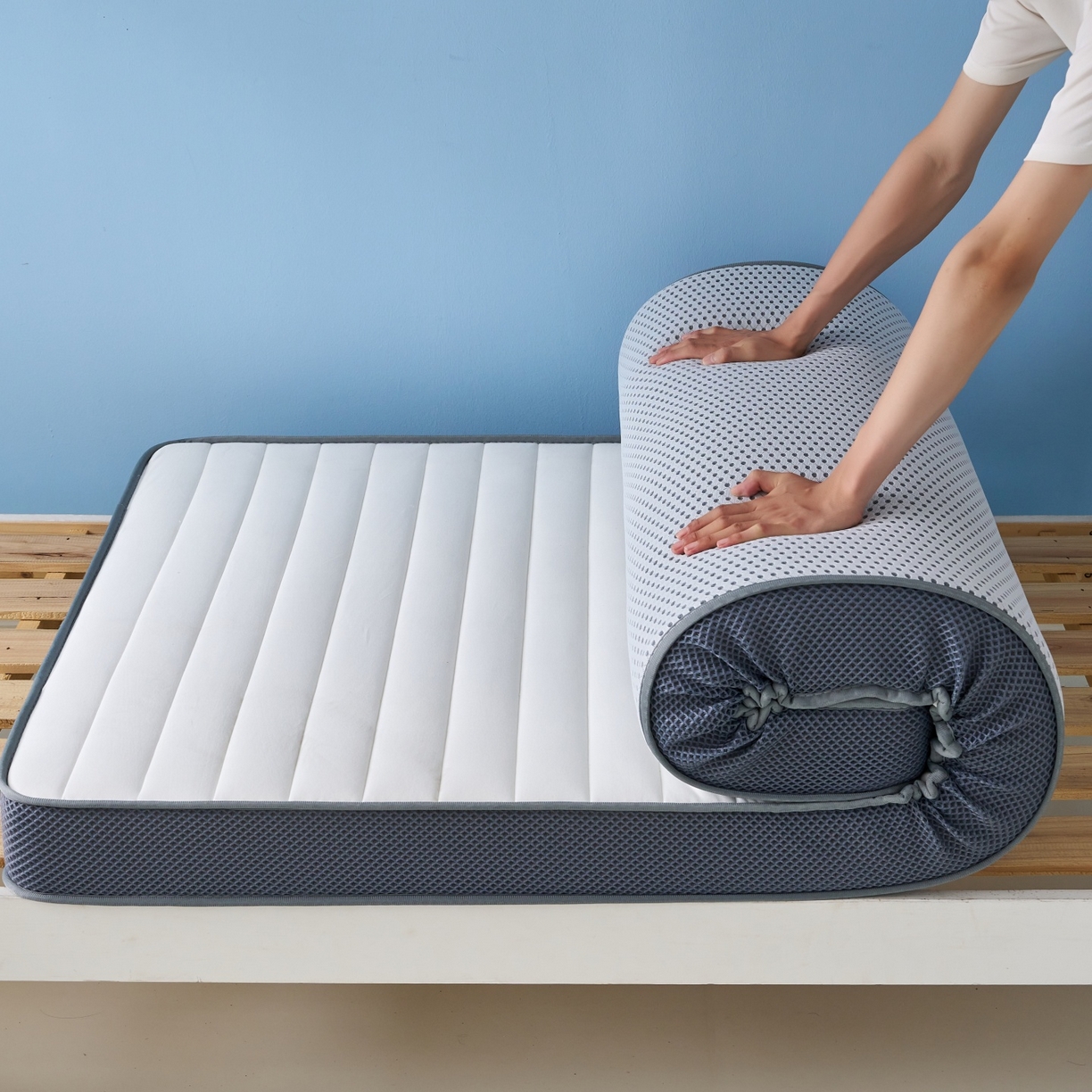 91家纺网 家纺一手货源 找家纺 奇丝雅 2025新款牛奶丝学生宿舍床专用加厚记忆棉海绵立体乳胶床垫【高密记忆棉】牛奶-白（6公分）