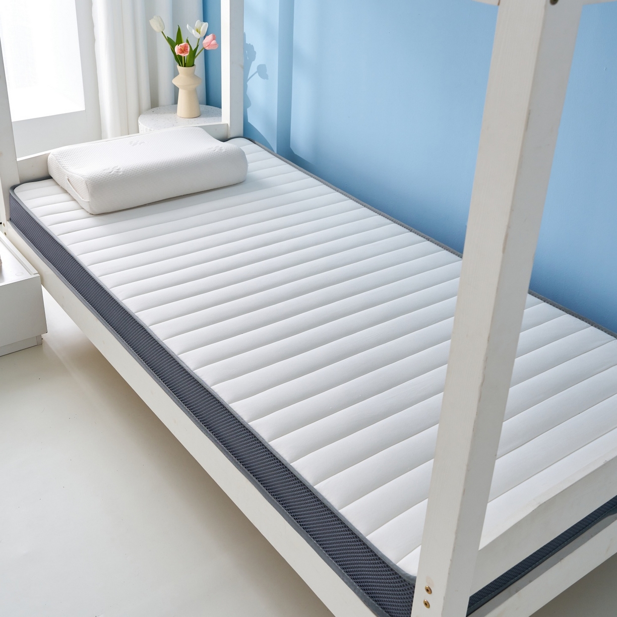 91家纺网 家纺一手货源 找家纺 奇丝雅 2025新款牛奶丝学生宿舍床专用加厚记忆棉海绵立体乳胶床垫【高密记忆棉】牛奶-白（6公分）