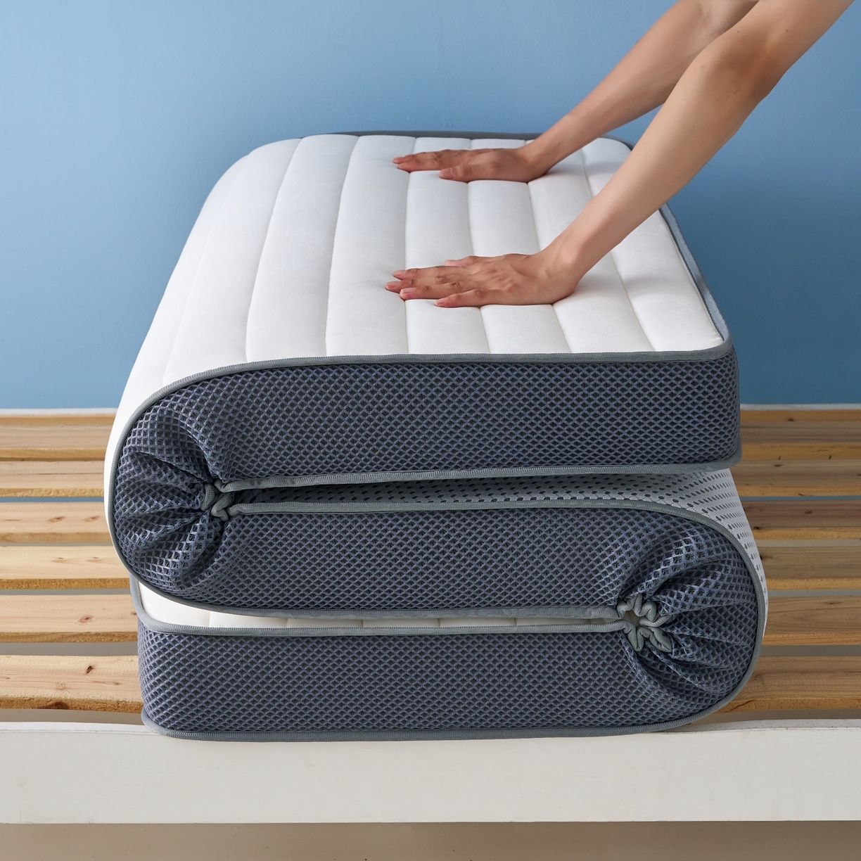 91家纺网 家纺一手货源 找家纺 奇丝雅 2025新款牛奶丝学生宿舍床专用加厚记忆棉海绵立体乳胶床垫【高密记忆棉】牛奶-白（6公分）