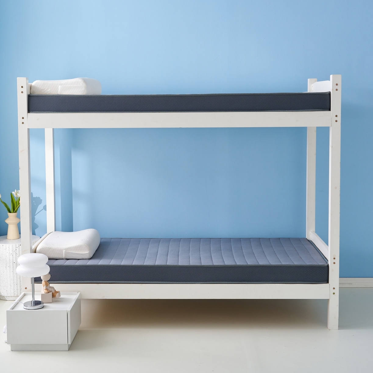 91家纺网 家纺一手货源 找家纺 奇丝雅 2025新款牛奶丝学生宿舍床专用加厚记忆棉海绵立体乳胶床垫【高密记忆棉】牛奶-灰（9公分）