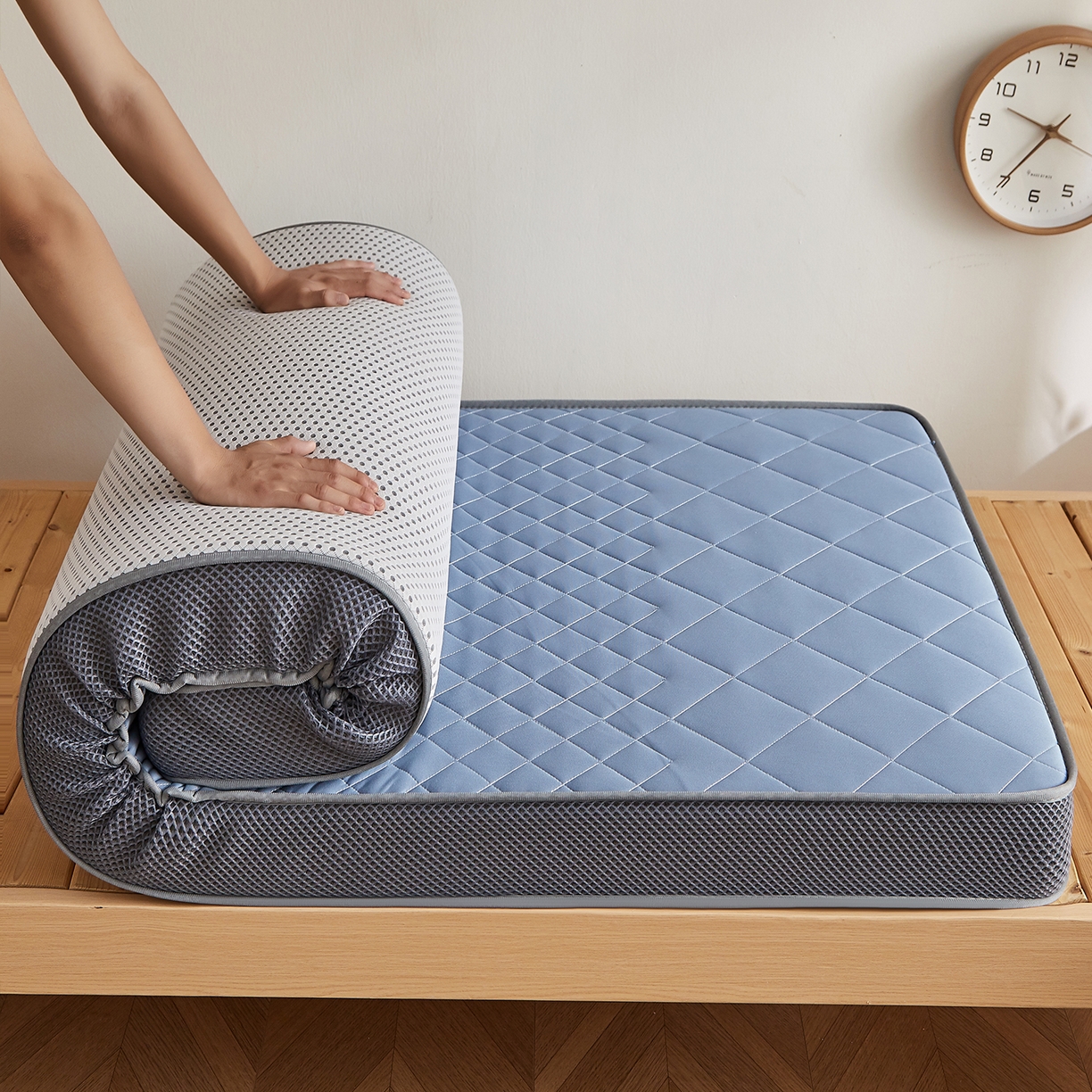 91家纺网 家纺一手货源 找家纺 奇丝雅 2025新款牛奶丝学生宿舍床上下铺专用加厚记忆棉海绵立体乳胶床垫【高密记忆棉】菱格-兰（9公分）