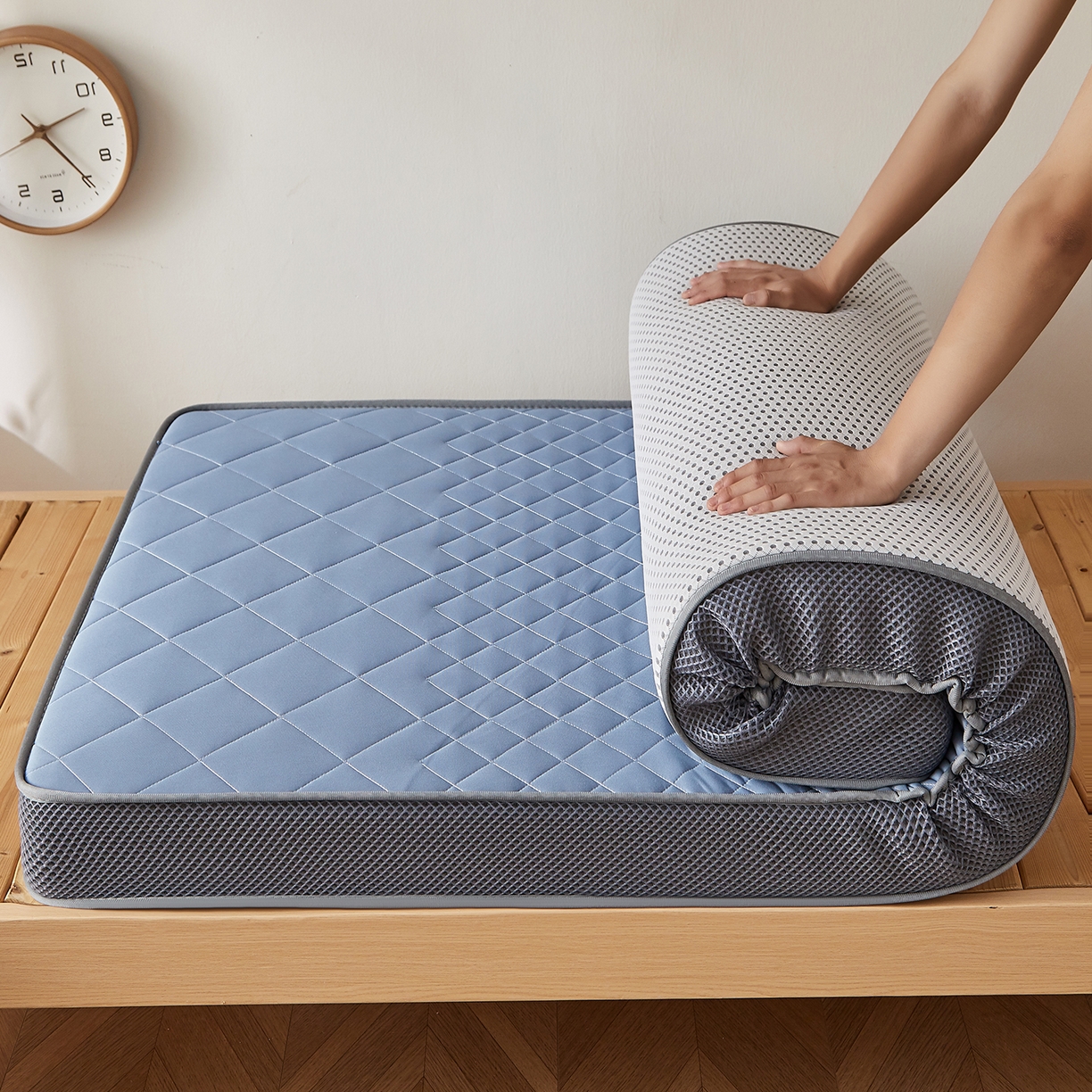 91家纺网 家纺一手货源 找家纺 奇丝雅 2025新款牛奶丝学生宿舍床上下铺专用加厚记忆棉海绵立体乳胶床垫【高密记忆棉】菱格-兰（9公分）