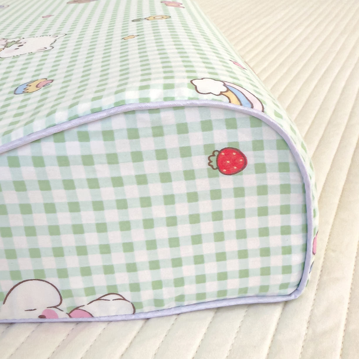 91家纺网 家纺一手货源 找家纺 良佐生活 2025新款A类60s全棉贡缎乳胶枕套 萌宠派对