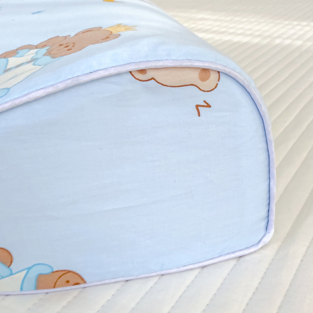 91家纺网 家纺一手货源 找家纺 良佐生活 2025新款A类60s全棉贡缎乳胶枕套 晚安熊宝