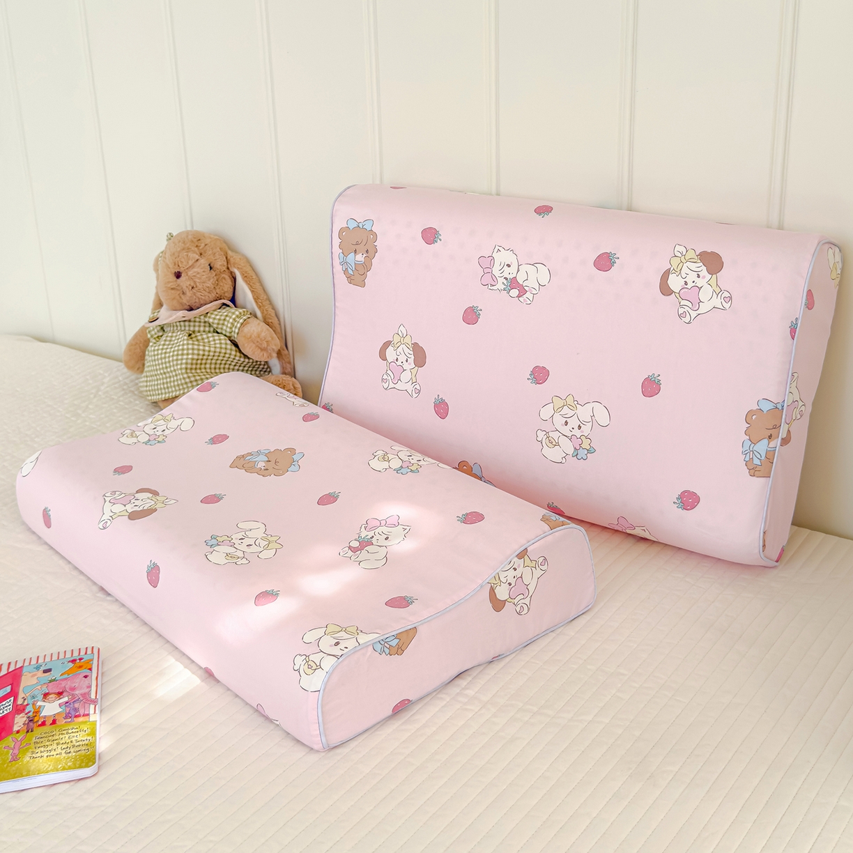 91家纺网 家纺一手货源 找家纺 良佐生活 2025新款A类60s全棉贡缎乳胶枕套 凯蒂小猫