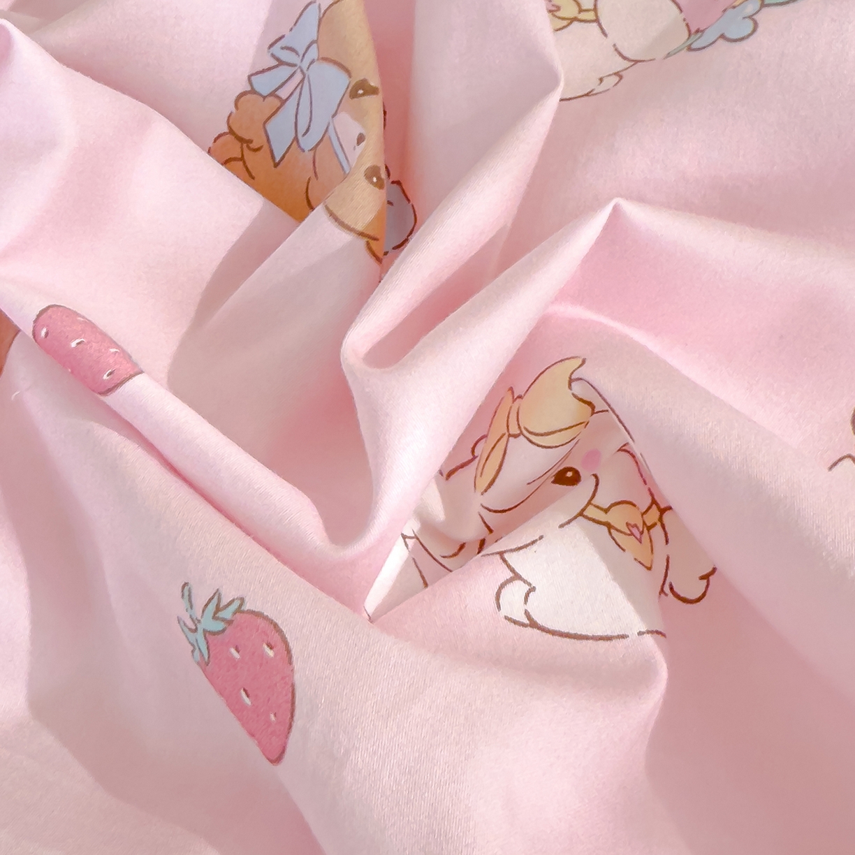 91家纺网 家纺一手货源 找家纺 良佐生活 2025新款A类60s全棉贡缎乳胶枕套 凯蒂小猫