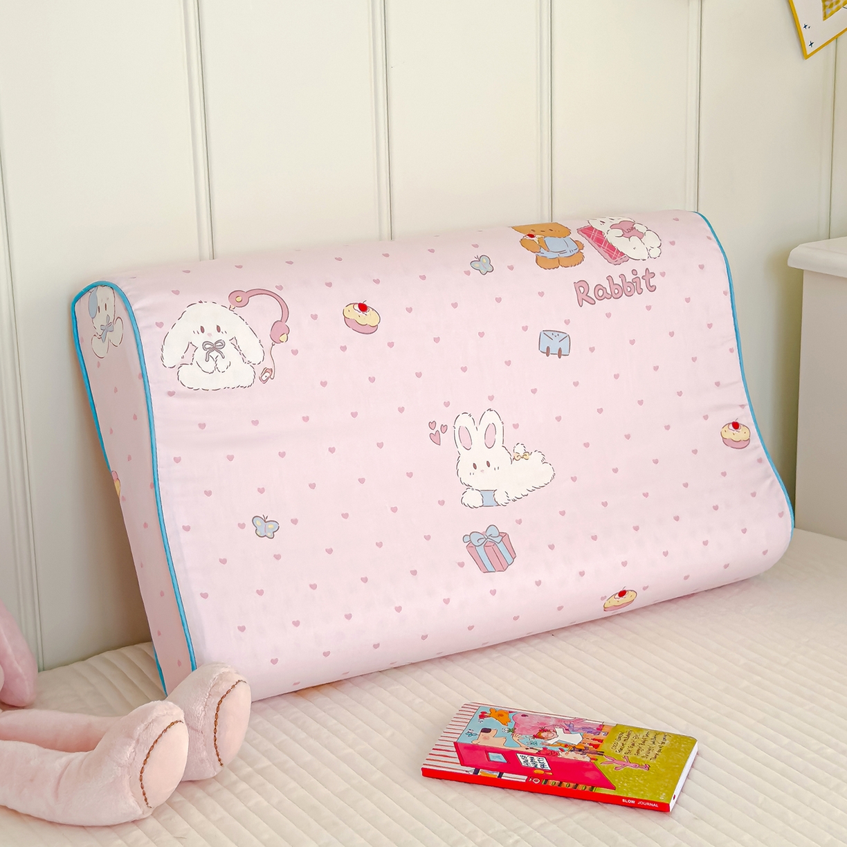 91家纺网 家纺一手货源 找家纺 良佐生活 2025新款A类60s全棉贡缎乳胶枕套 甜蜜派