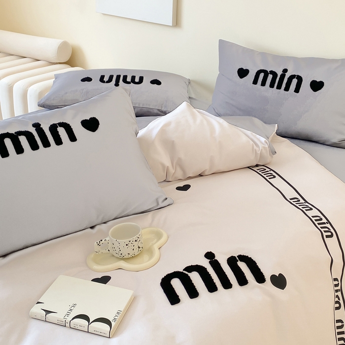 91家纺网 家纺一手货源 找家纺 麦田家纺 2025秋冬新款加厚磨毛大版毛巾绣四件套-提供买家秀 点点爱心