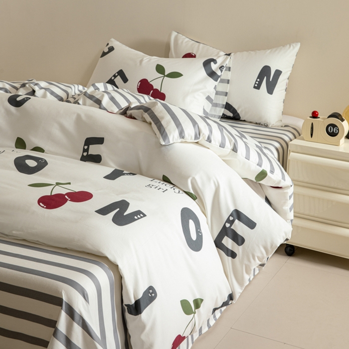 91家纺网 家纺一手货源 找家纺 麦田家纺 2025新款40支13372全棉独版印花吊边床单款四件套（提供买家秀）普通款 樱桃