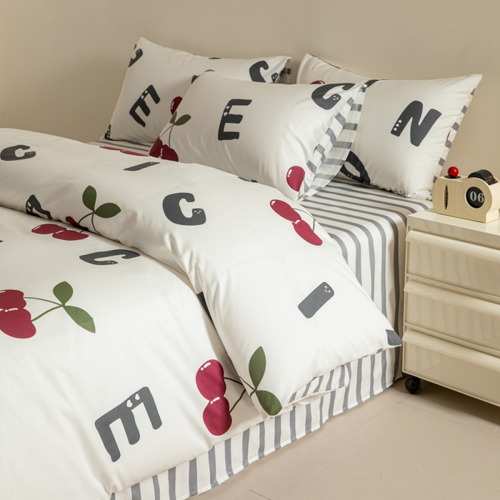 91家纺网 家纺一手货源 找家纺 麦田家纺 2025新款40支13372全棉独版印花吊边床单款四件套（提供买家秀）普通款 樱桃