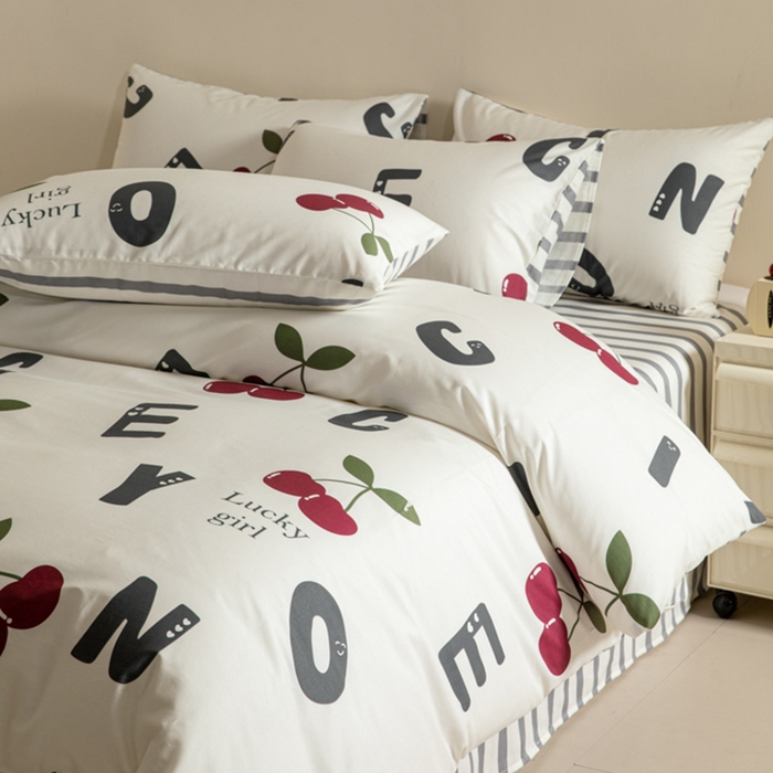 91家纺网 家纺一手货源 找家纺 麦田家纺 2025新款40支13372全棉独版印花吊边床单款四件套（提供买家秀）普通款 樱桃