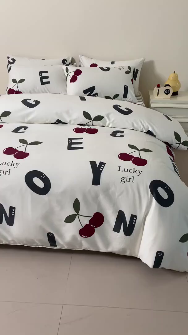 91家纺网 家纺一手货源 找家纺 麦田家纺 2025新款40支13372全棉独版印花吊边床单款四件套（提供买家秀）普通款 樱桃