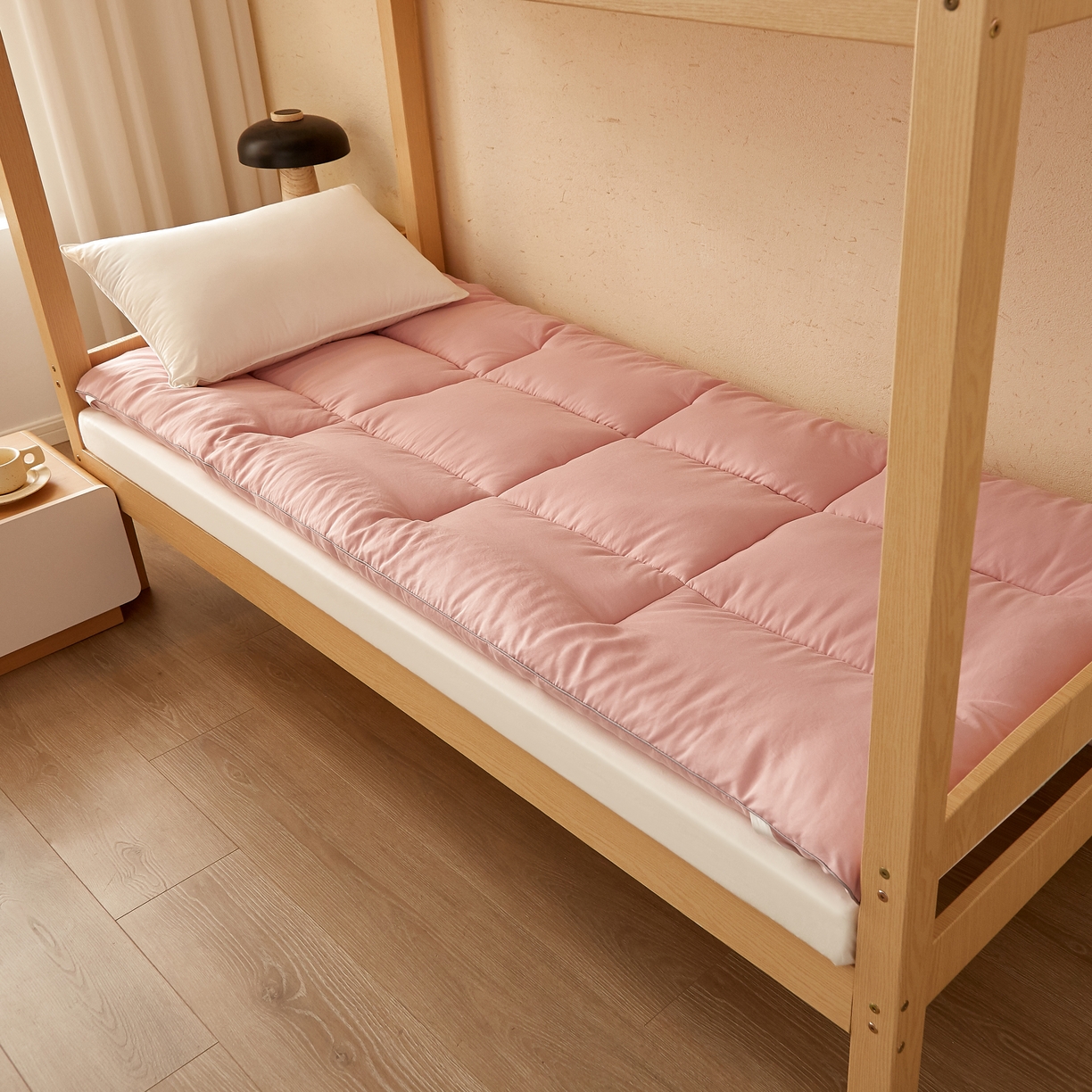 91家纺网 家纺一手货源 找家纺 样样红 2025新款50%棉花床垫 豆沙色