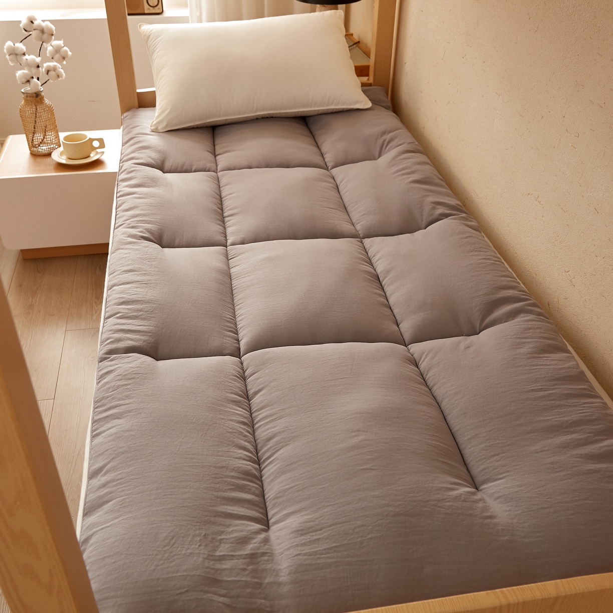 91家纺网 家纺一手货源 找家纺 样样红 2025新款50%棉花床垫 灰色