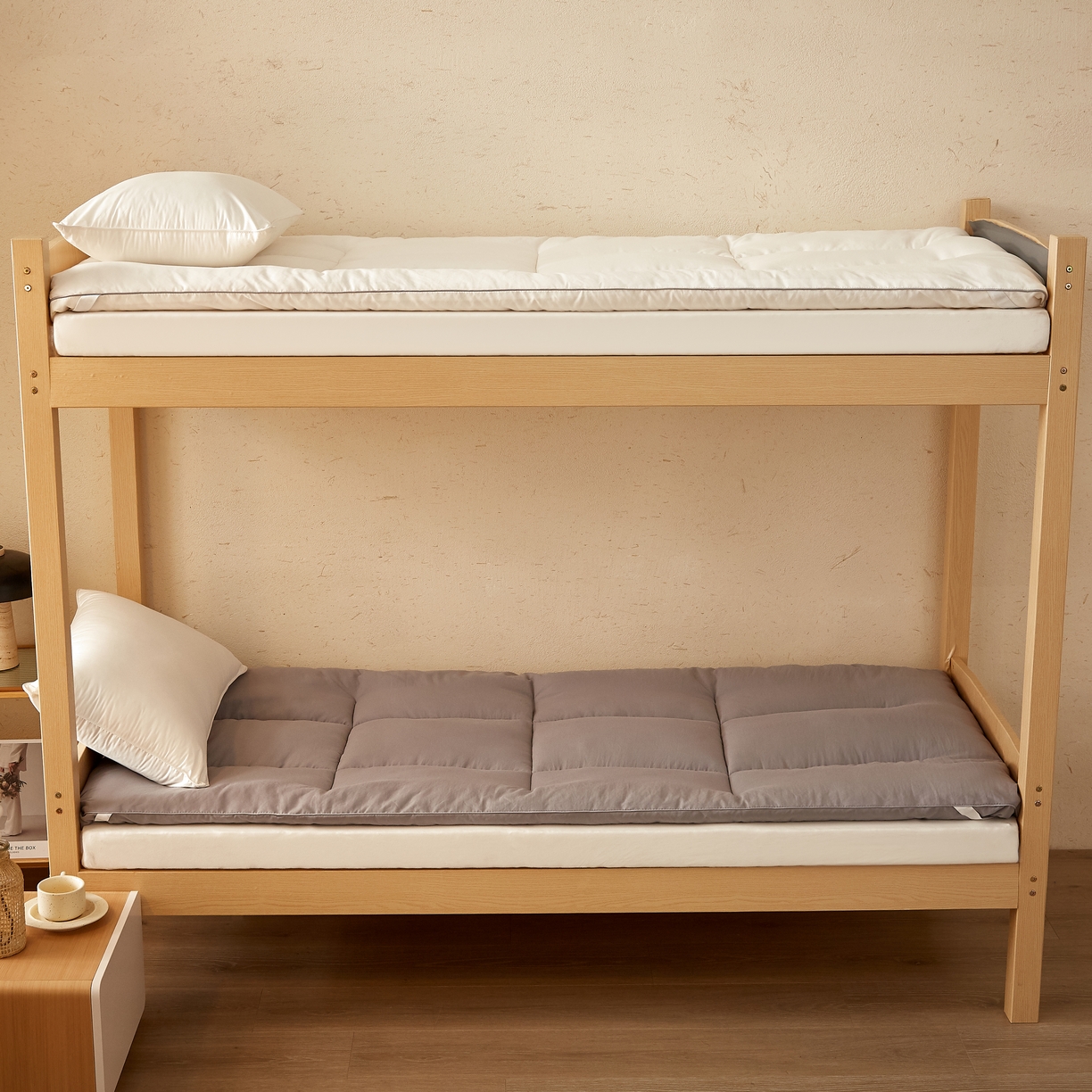 91家纺网 家纺一手货源 找家纺 样样红 2025新款50%棉花床垫 灰色