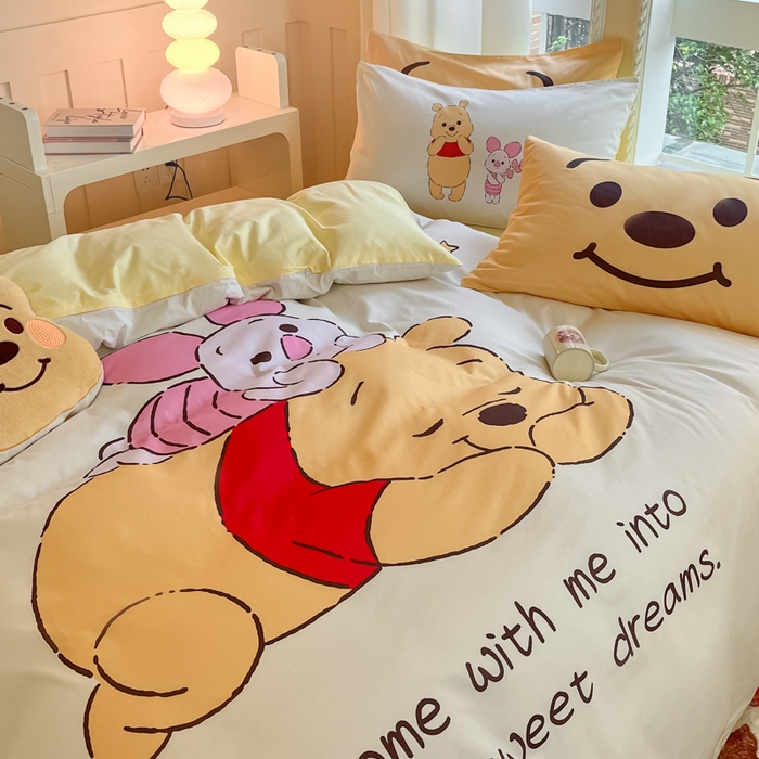 91家纺网 家纺一手货源 找家纺 麦田家纺 2025新款全棉迪士尼大板印花卡通四件套 晚安维尼