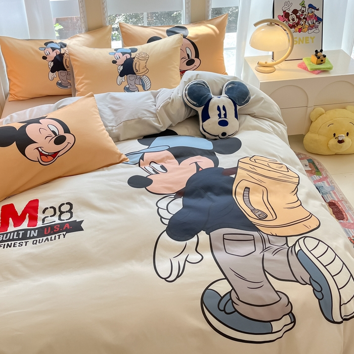 91家纺网 家纺一手货源 找家纺 麦田家纺 2025新款全棉迪士尼大板印花卡通四件套 探险家