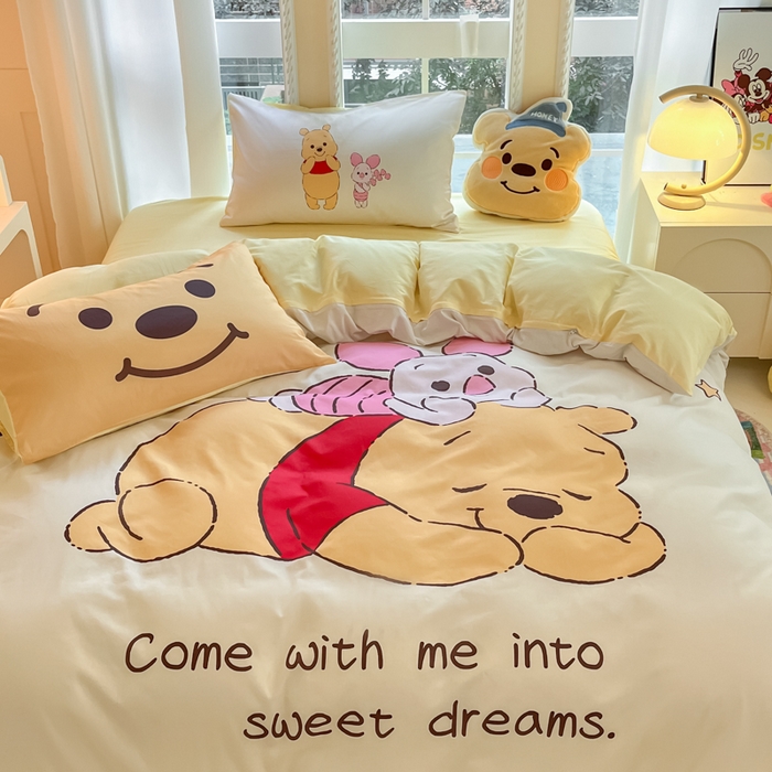 91家纺网 家纺一手货源 找家纺 麦田家纺 2025新款全棉迪士尼大板印花卡通四件套 晚安维尼