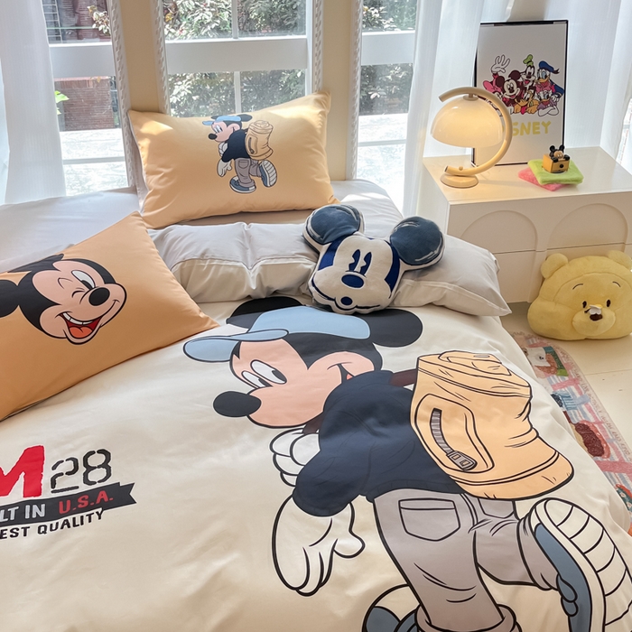 91家纺网 家纺一手货源 找家纺 麦田家纺 2025新款全棉迪士尼大板印花卡通四件套 探险家