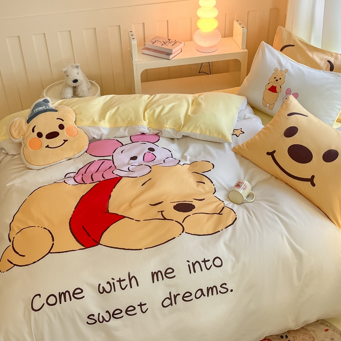 91家纺网 家纺一手货源 找家纺 麦田家纺 2025新款全棉迪士尼大板印花卡通四件套 晚安维尼