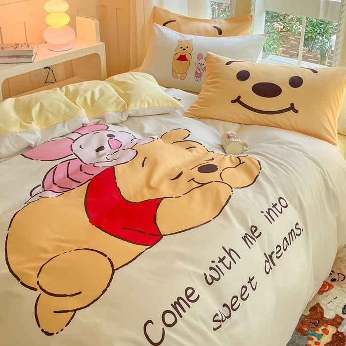 91家纺网 家纺一手货源 找家纺 麦田家纺 2025新款全棉迪士尼大板印花卡通四件套 晚安维尼