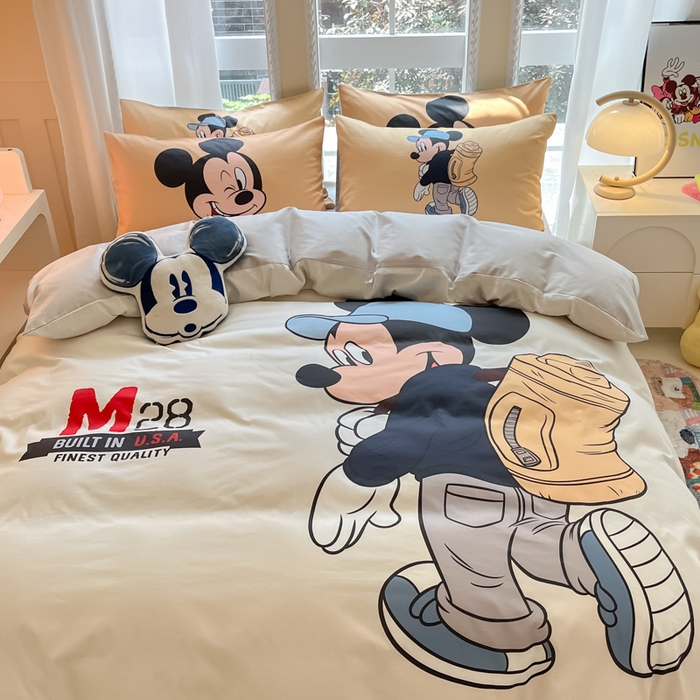 91家纺网 家纺一手货源 找家纺 麦田家纺 2025新款全棉迪士尼大板印花卡通四件套 探险家