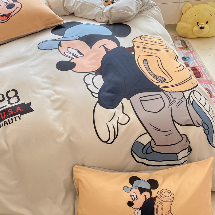 91家纺网 家纺一手货源 找家纺 麦田家纺 2025新款全棉迪士尼大板印花卡通四件套 探险家