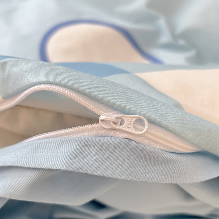 91家纺网 家纺一手货源 找家纺 麦田家纺 2025新款全棉迪士尼大板印花卡通四件套 淘气玉桂狗