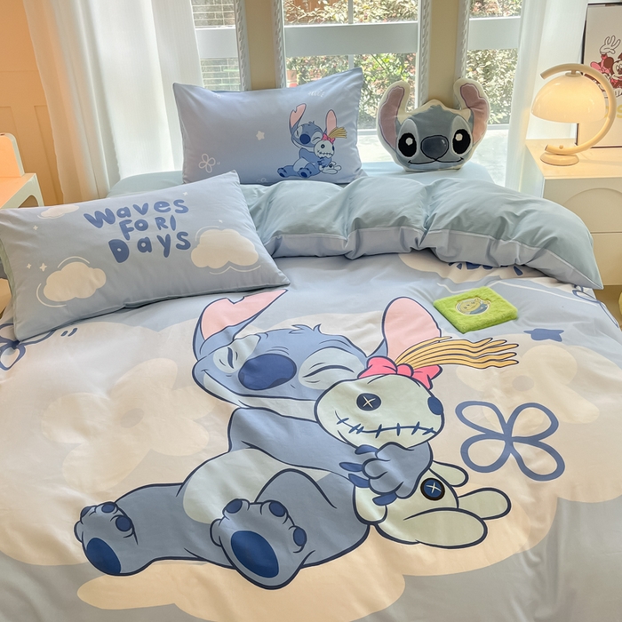 91家纺网 家纺一手货源 找家纺 麦田家纺 2025新款全棉迪士尼大板印花卡通四件套 玩娶史迪奇