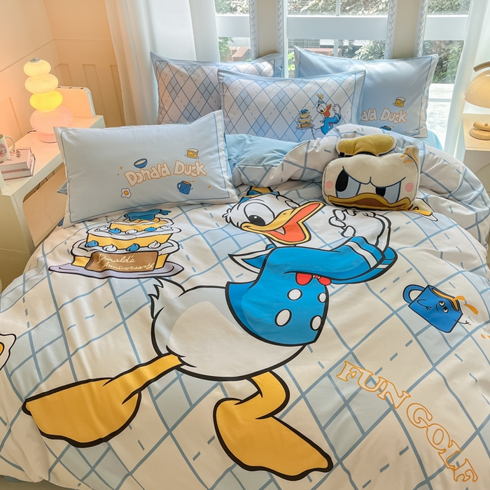 91家纺网 家纺一手货源 找家纺 麦田家纺 2025新款全棉迪士尼大板印花卡通四件套 百变唐老鸭