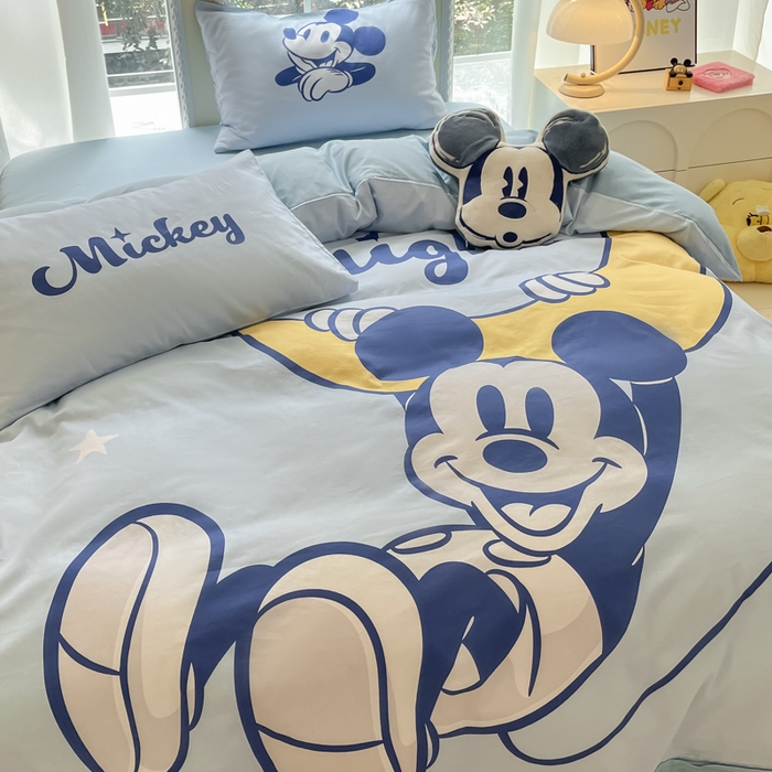 91家纺网 家纺一手货源 找家纺 麦田家纺 2025新款全棉迪士尼大板印花卡通四件套 月光童话