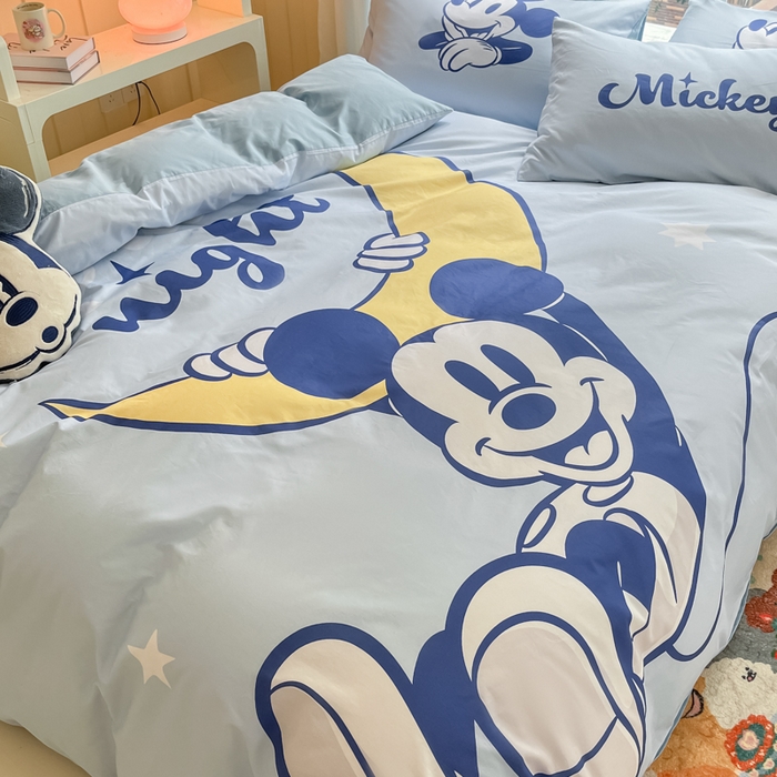 91家纺网 家纺一手货源 找家纺 麦田家纺 2025新款全棉迪士尼大板印花卡通四件套 月光童话