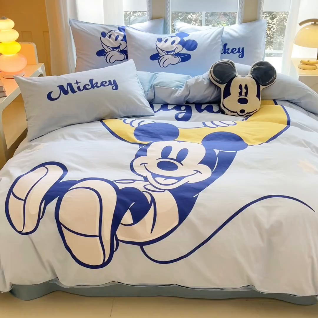 91家纺网 家纺一手货源 找家纺 麦田家纺 2025新款全棉迪士尼大板印花卡通四件套 月光童话