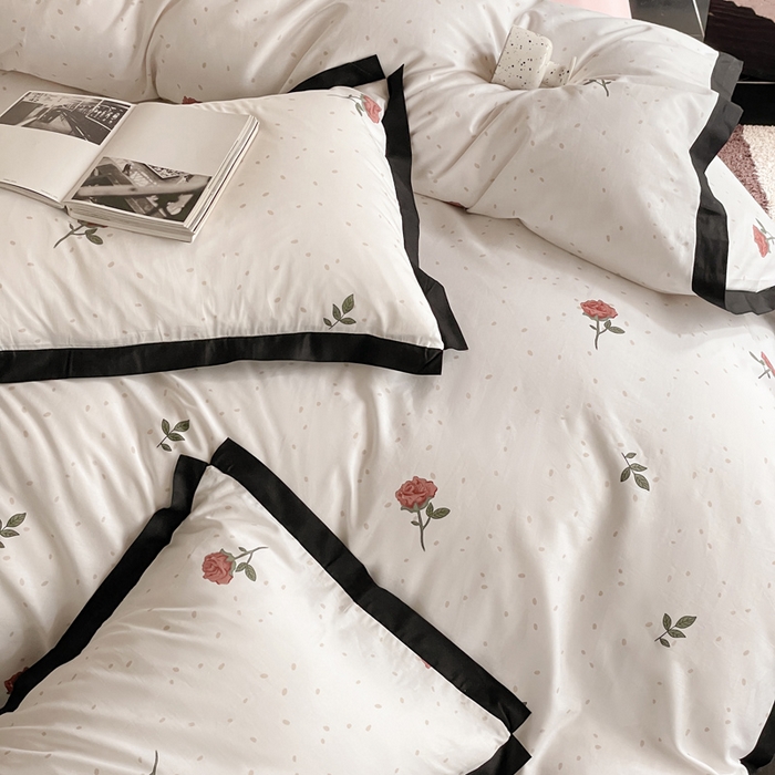 91家纺网 家纺一手货源 找家纺 麦田家纺 2025新款13372全棉花卉系列印花四件套 玫瑰花语