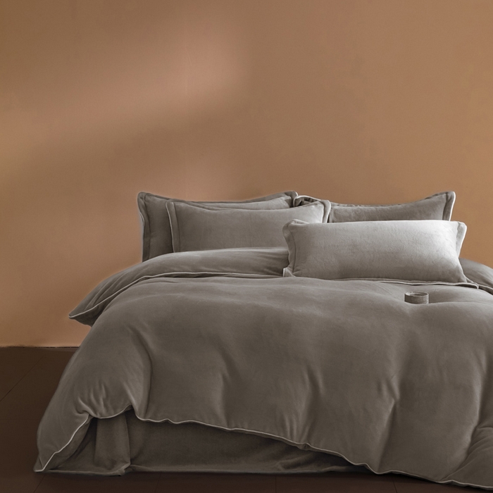 91家纺网 家纺一手货源 找家纺 （总）麦田家纺 2025新款A类高克重纯色牛奶绒四件套