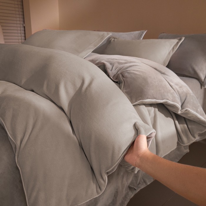 91家纺网 家纺一手货源 找家纺 （总）麦田家纺 2025新款A类高克重纯色牛奶绒四件套