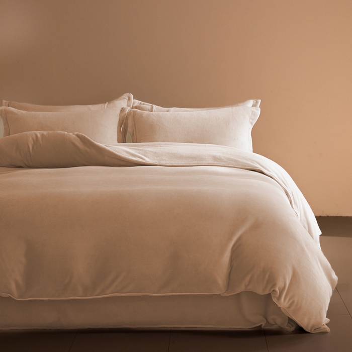 91家纺网 家纺一手货源 找家纺 麦田家纺 2025新款A类高克重纯色牛奶绒四件套 奶咖