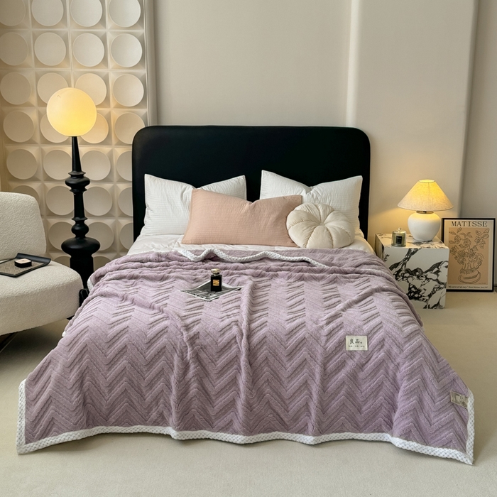 穆琪2025新款轻奢盖毯高克重多层提花绵柔绒保暖毛毯绵密亲肤沙发毯休闲小毯子 水晶紫