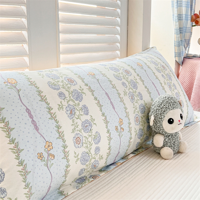 91家纺网 家纺一手货源 找家纺 麦田家纺 2025新款全棉印花12868长枕 花涧