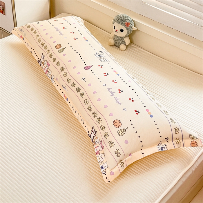 91家纺网 家纺一手货源 找家纺 麦田家纺 2025新款全棉印花12868长枕 南瓜小猫